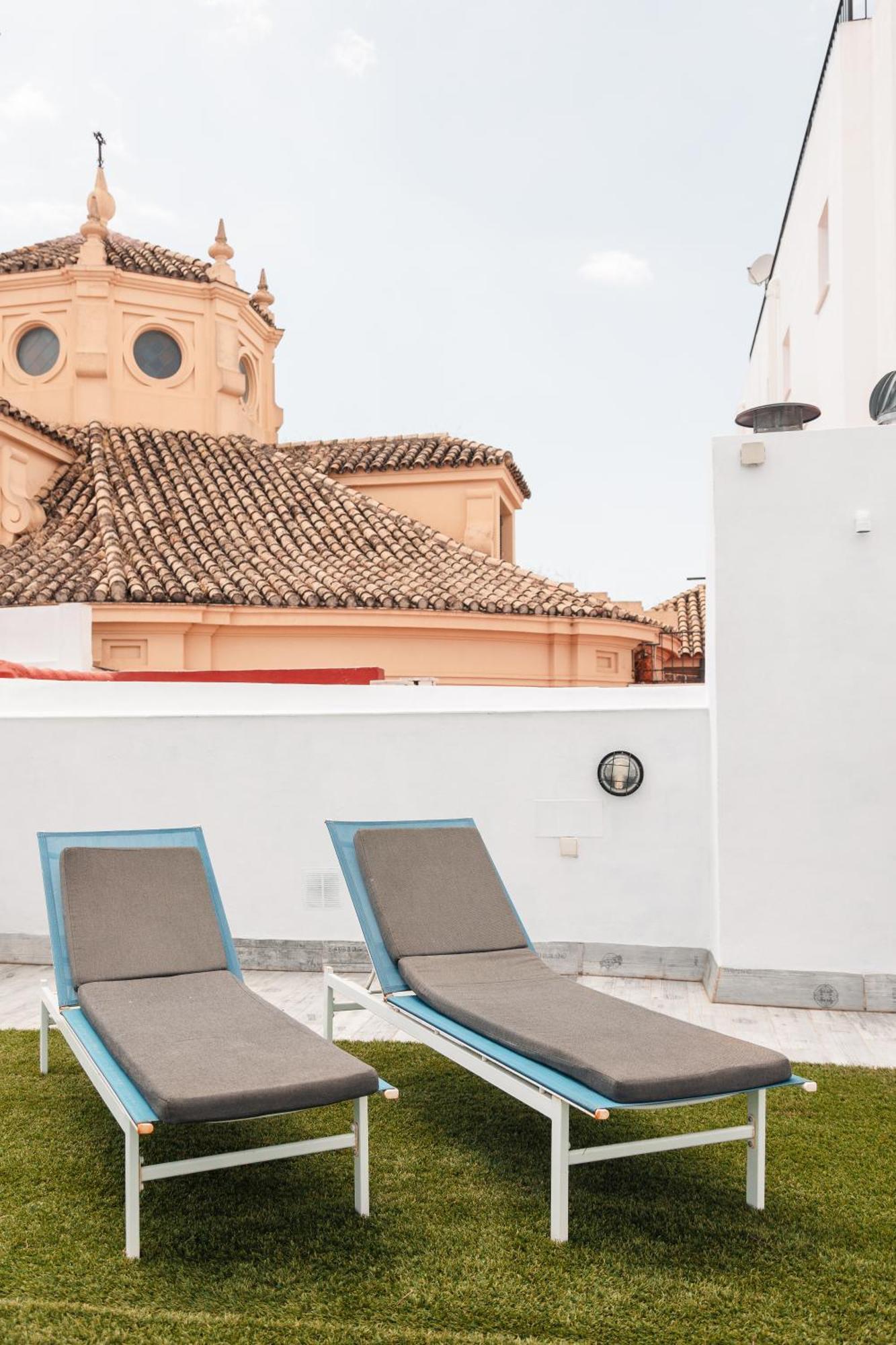 Astuto 21 Suites - Adults Only Jerez de la Frontera Exterior photo